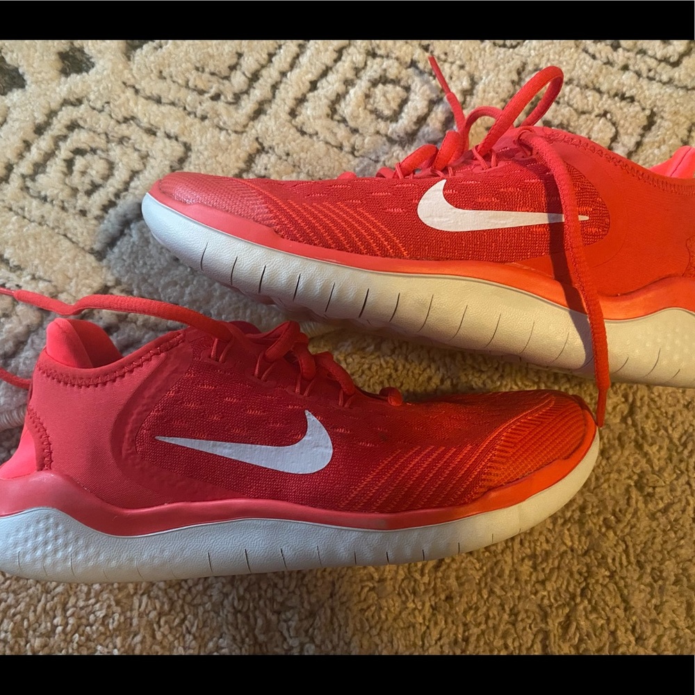 Free RN NIKE Shoes SZ 5Y